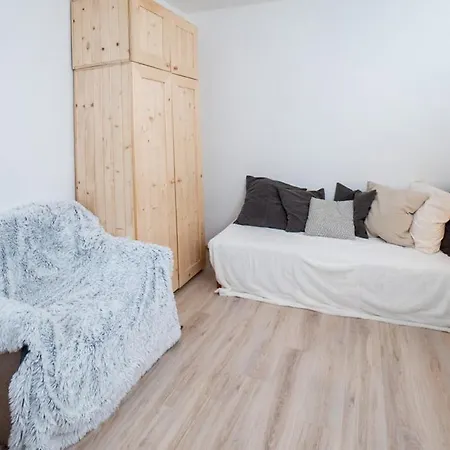 Utulny S Vyhladom Na Hory Мартин